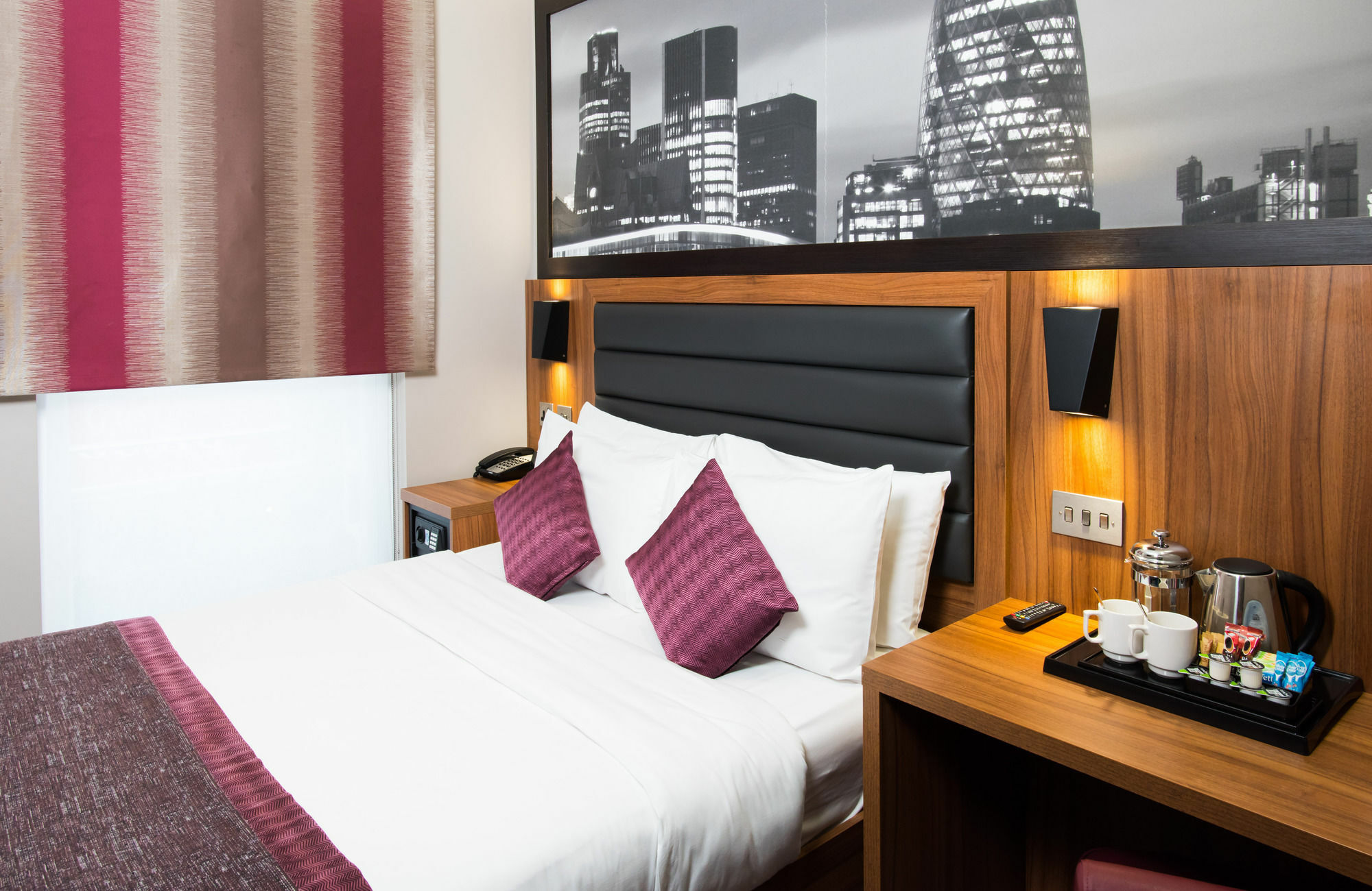 London Court Hotel Exterior photo